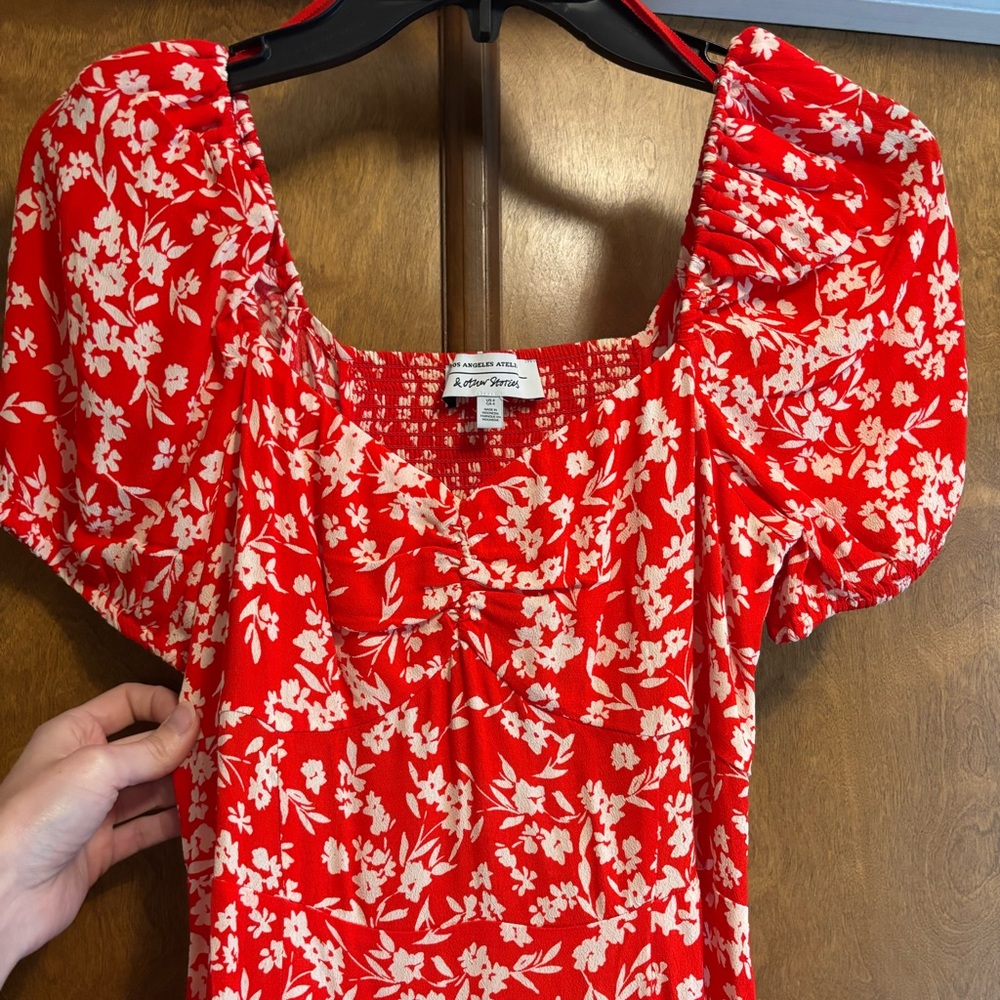 & Other Stories Red and White Floral Sweetheart Neck Puff Sleeve Midi Dress